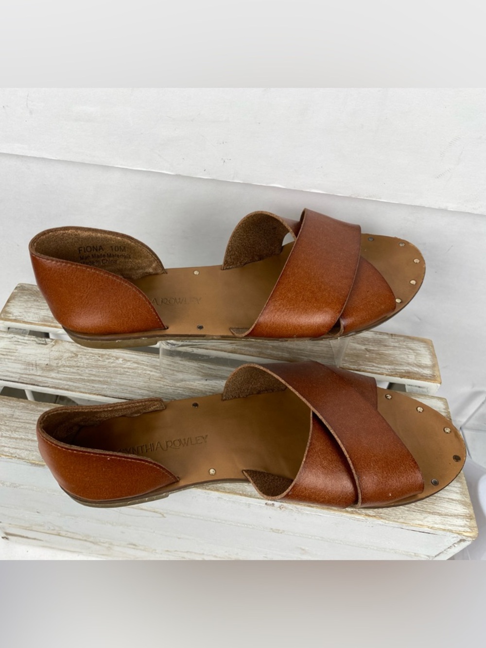 Cynthia Rowley Fiona brown cross-strap studded sandals women’s size 10. - Picture 3 of 11
